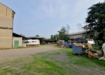 . - Capannone strada Statale del Sempione, 191, Pero - foto 19
