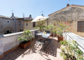 FOTO12.jpg - Terratetto - Terracielo Piazza Matteotti 7, Sassoferrato - foto 1