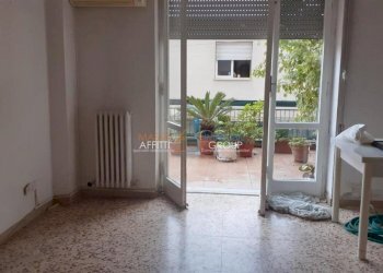 1242471-tsq22l.jpg - Quadrilocale Viale Eugenio Chiesa 7, Massa - foto 1