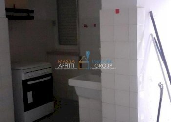 1242471_uh6hi17d3x.jpg - Quadrilocale Viale Eugenio Chiesa 7, Massa - foto 4