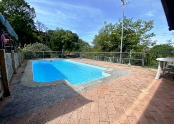 resized_PISCINA.jpg - Villa Via Paternino 33, Sarzana - foto 3