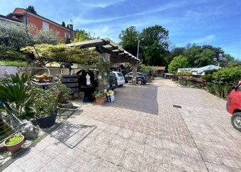resized_PARCHEGGI.jpg - Villa Via Paternino 33, Sarzana - foto 5