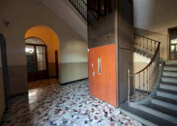One-room apartment 9, Via San Donato, Torino - photo 5