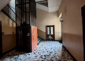 One-room apartment 9, Via San Donato, Torino - photo 6