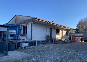 Facciata - Stable - Palace strada del Bramafame, Torino - photo 2