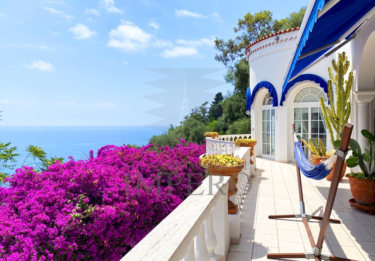 terrazza - Villa Corso Montecarlo 1, Ventimiglia - foto 1