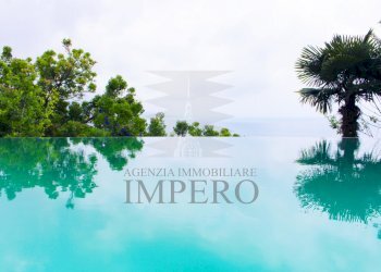 piscina - Villa Corso Montecarlo 1, Ventimiglia - foto 9