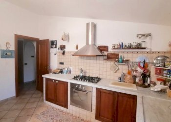 5cdd4300-222f-4ad4-8a8d-37103f6784b3.jpg - Porzione di casa Arcola - foto 7