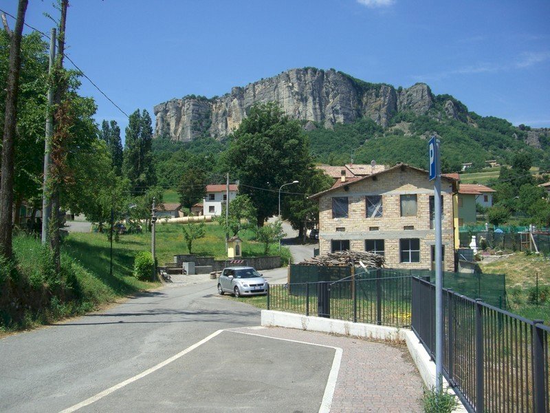 Rustic Castelnovo ne' Monti - photo 2