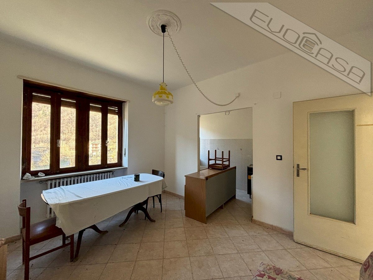 Porzione di casa Castel del bosco , Roure - foto 2