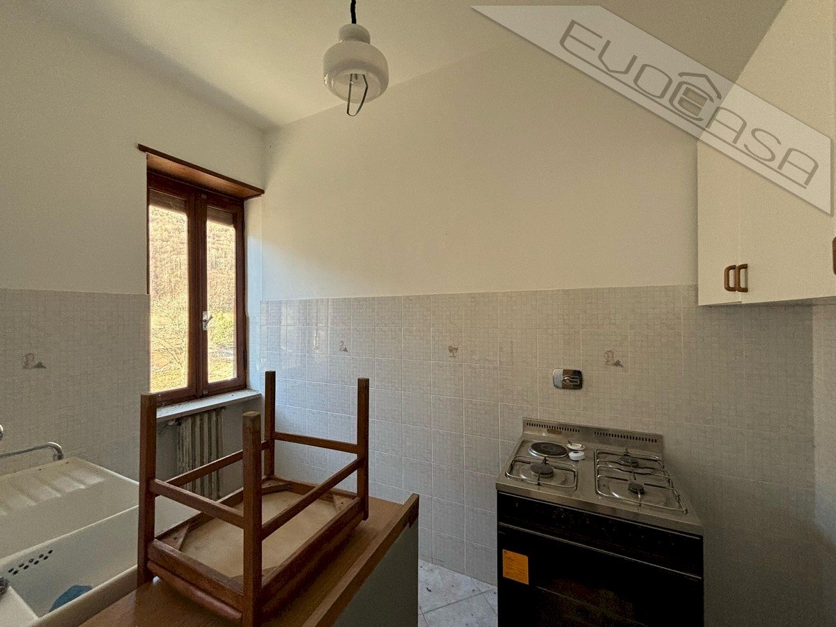 Porzione di casa Castel del bosco , Roure - foto 3