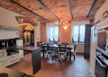 Cucina - Rustico Castelnuovo Calcea - foto 2