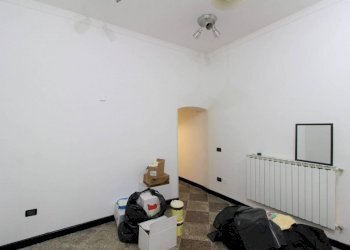 FOTO - Negozio via di Canneto il Curto, Genova (zona Centro Storico) - foto 4