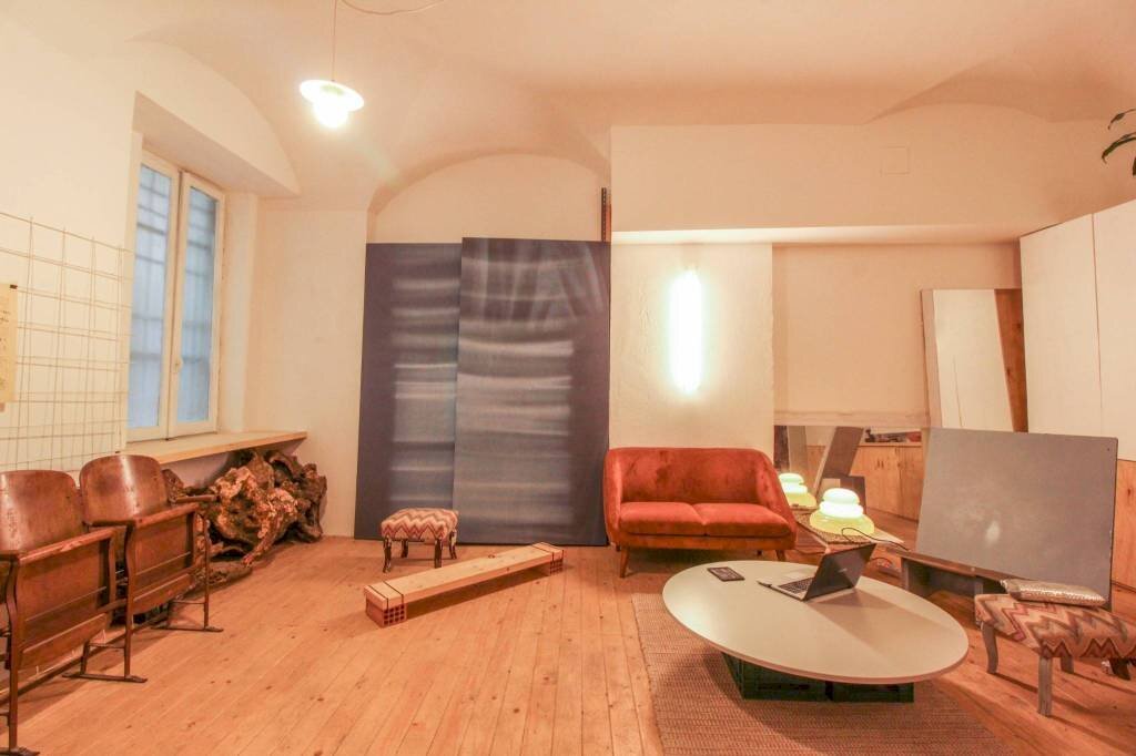 Salone - Shop via Lomellini, Genova - photo 2