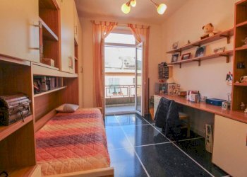 CAMERA - Trilocale via Campodonico, Genova (zona Bolzaneto) - foto 6