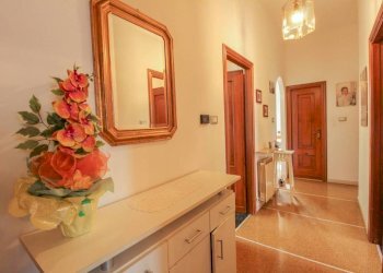 INGRESSO - Trilocale via Campodonico, Genova (zona Bolzaneto) - foto 15