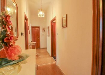 INGRESSO - Trilocale via Campodonico, Genova (zona Bolzaneto) - foto 16