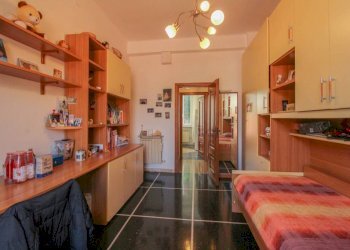 CAMERA - Trilocale via Campodonico, Genova (zona Bolzaneto) - foto 8