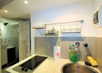 Cucina - Bilocale vico del Duca, Genova - foto 3