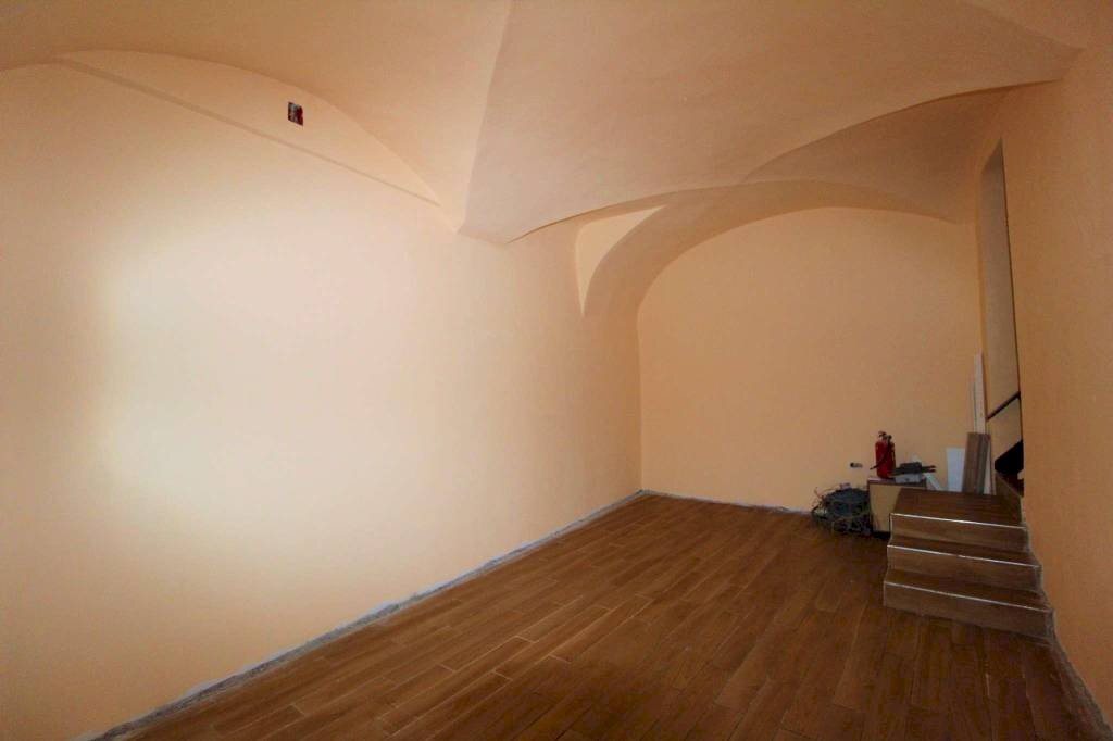 Stanza non arredata - Shop via di Fossatello, Genova - photo 3