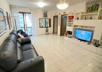 5d62bdc9-b95b-46df-82a9-1dac6f0ff3b1.jpg - Appartamento Follo - foto 3