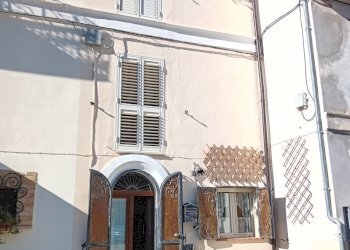 facciata - Casa indipendente Serramonacesca - foto 15