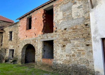 003.jpg - Portion of a house Località Valletto 1, Gorzegno - photo 3