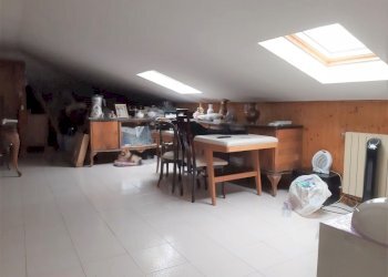 12..jpeg - Three-room apartment Via dei Reali, Tivoli - photo 2