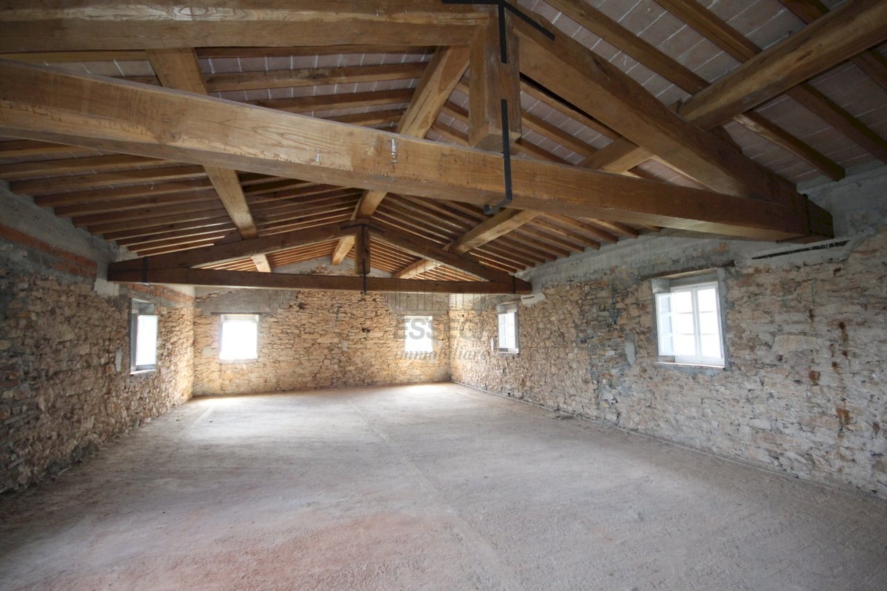 casa colonica rustico in vendita a lucca (2).JPG - Casale Via del Cimitero di Vicopelago, Lucca - foto 1