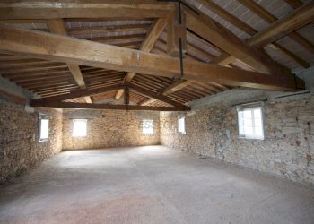 casa colonica rustico in vendita a lucca (2).JPG - Casale Via del Cimitero di Vicopelago, Lucca - foto 1