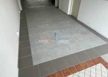 WhatsApp Image 2024-02-14 at 15.56.37 (1).jpeg - Locale Commerciale Piazza Giovanni Pellerano 5, Massa - foto 1