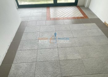 WhatsApp Image 2024-02-14 at 15.56.37.jpeg - Locale Commerciale Piazza Giovanni Pellerano 5, Massa - foto 2