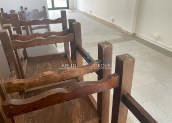 WhatsApp Image 2024-02-14 at 15.56.37 (5).jpeg - Locale Commerciale Piazza Giovanni Pellerano 5, Massa - foto 4