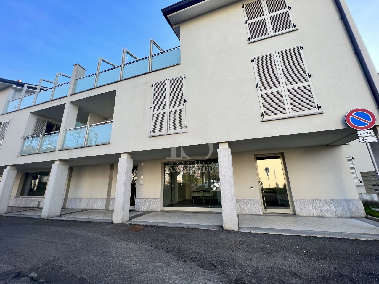 Office VIA SAURO, 12, Concorezzo - photo 1