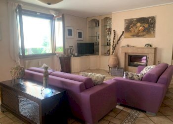 Villa Castelnovo ne' Monti - foto 2