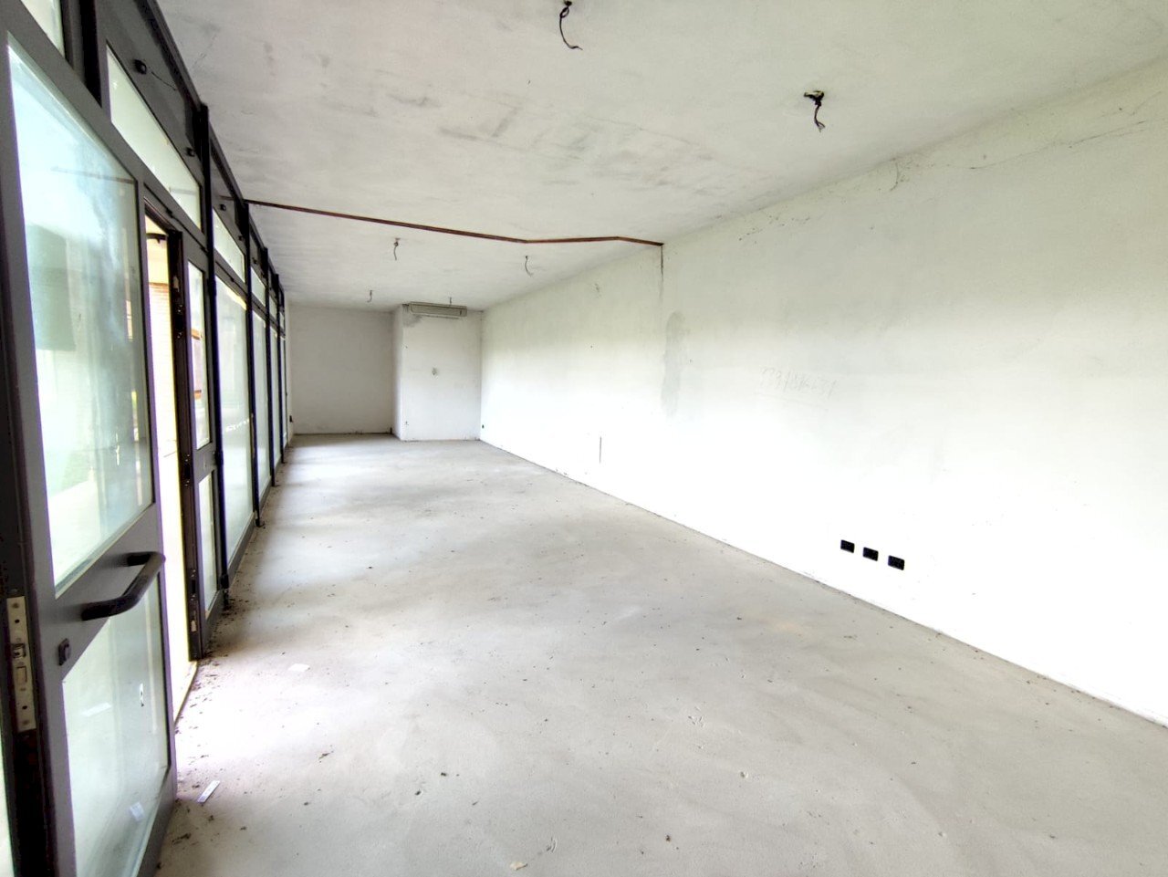 Shop Gualtieri - photo 3