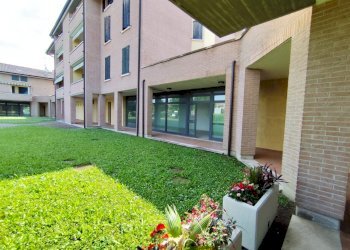 Negozio Gualtieri - foto 1