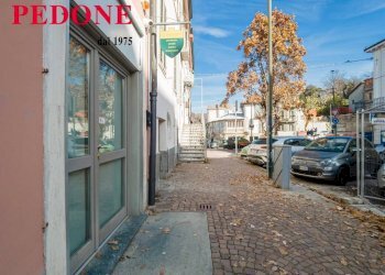 Shop piazza Carlo Freguglia, 4, Torino - photo 2