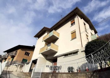 Facciata - Quadrilocale via Ponte Antognasco, 55, Sondrio - foto 1