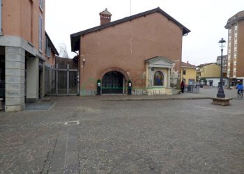 Ingresso - Shop piazza Aldo Moro, Bollate - photo 3