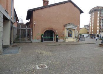 Ingresso - Shop piazza Aldo Moro, Bollate - photo 6