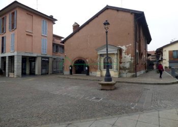 Ingresso - Shop piazza Aldo Moro, Bollate - photo 7