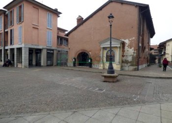 Ingresso - Shop piazza Aldo Moro, Bollate - photo 8