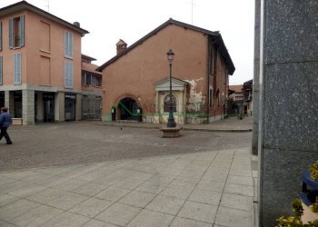 Ingresso - Shop piazza Aldo Moro, Bollate - photo 16