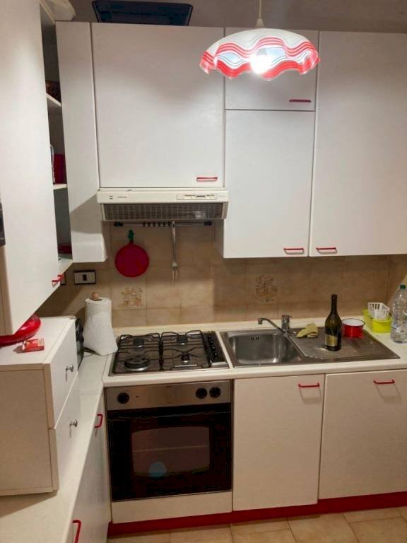 Cucina - Villa a Schiera viale Roma, 353, Massa - foto 3