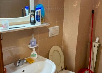 Bagno - Villa a Schiera viale Roma, 353, Massa - foto 7