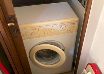 Interno appartamento - Villa a Schiera viale Roma, 353, Massa - foto 14