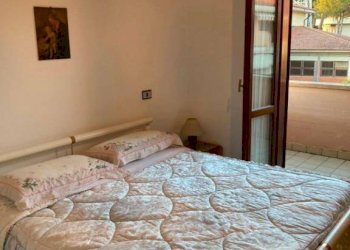 Camera da letto - Villa a Schiera viale Roma, 353, Massa - foto 15