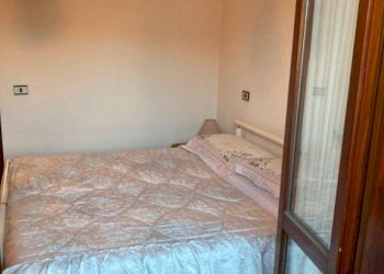 Camera da letto - Villa a Schiera viale Roma, 353, Massa - foto 17