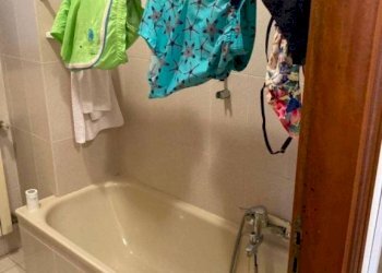 Bagno - Villa a Schiera viale Roma, 353, Massa - foto 20